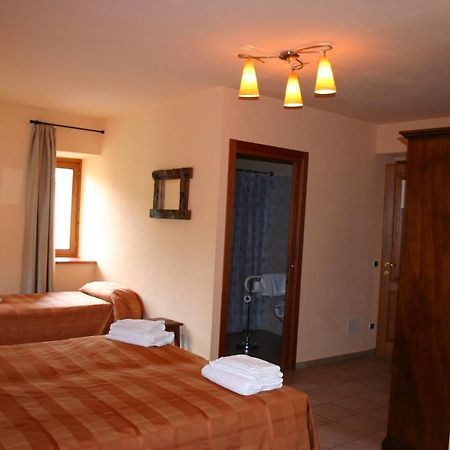 Hotel La Ginestra Cesana Torinese Eksteriør billede